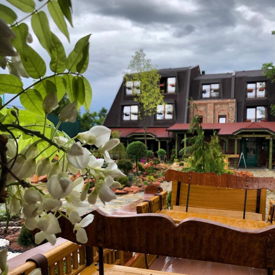 Каштел Pancevo Hotell Eksteriør bilde