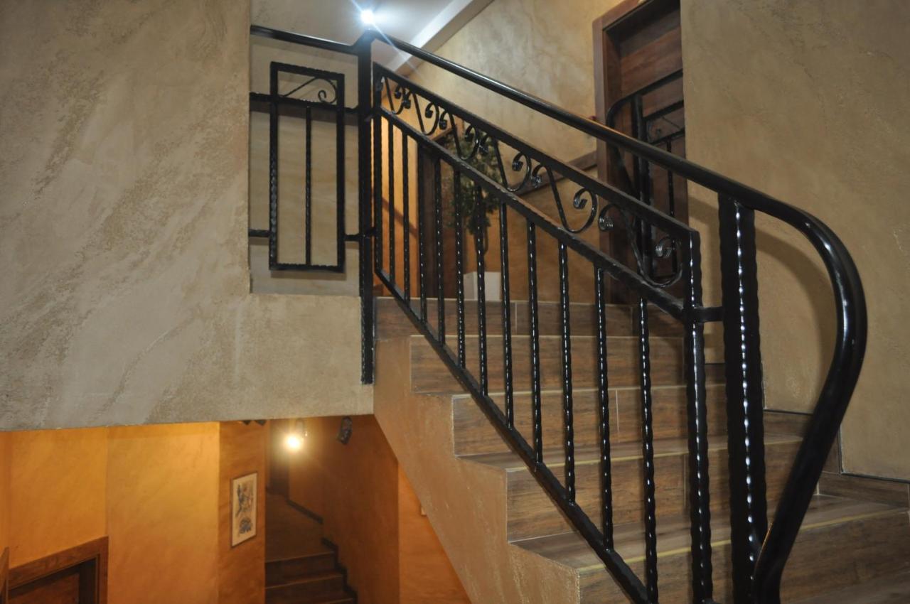 Каштел Pancevo Hotell Eksteriør bilde