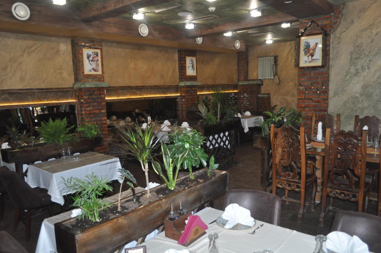 Каштел Pancevo Hotell Eksteriør bilde