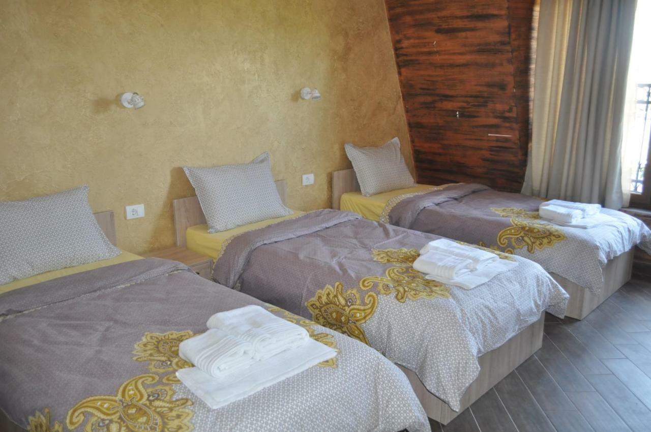Каштел Pancevo Hotell Eksteriør bilde