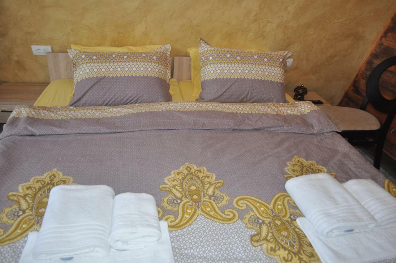 Каштел Pancevo Hotell Eksteriør bilde